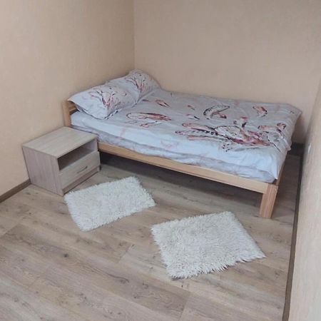 Appartement Оренда Затишної 2 Кімнатної Квартири В Самому Серці Рівного à Rivne Extérieur photo