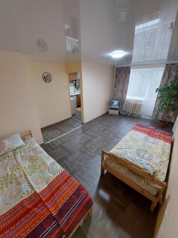 Appartement Оренда Затишної 2 Кімнатної Квартири В Самому Серці Рівного à Rivne Extérieur photo